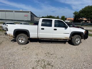 2005 GMC Sierra 2500HD Work Truck - Exterior Side Passenger